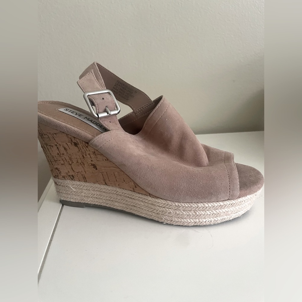 Steve Madden Suede Tan Wedges Size 7